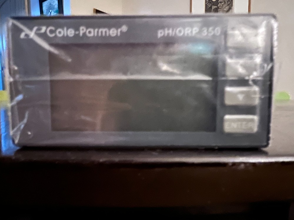 Cole-Parmer 350 pH/ORP/Temperature 1/8-DIN Transmitter