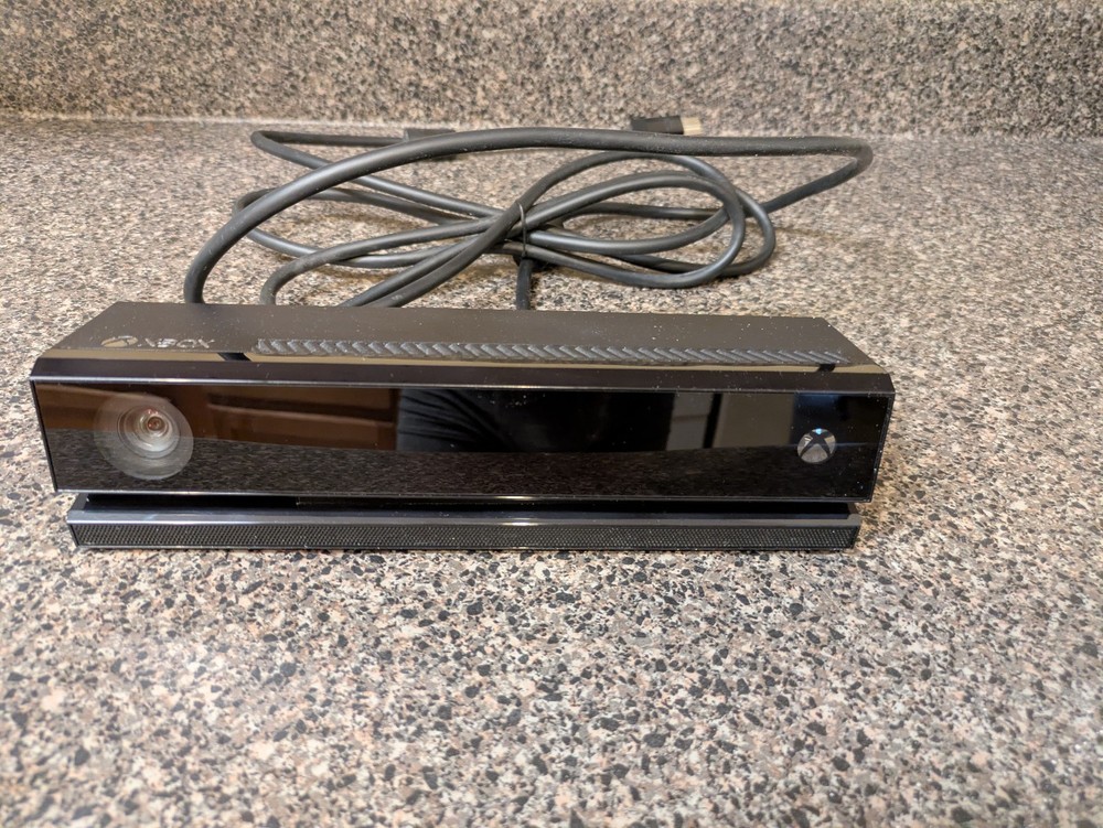 Used XBOX One Kinect Sensor Model 1520 and NEW Unopened Kinect Adapter