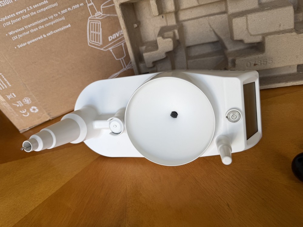 Davis Instruments Vantage Vue Wireless Integrated Sensor Suite 6250