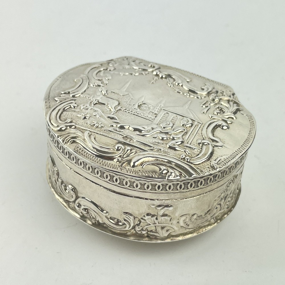 Antique Dutch Solid Silver Embossed Trinket Box 6cm x 5cm Shell Shaped
