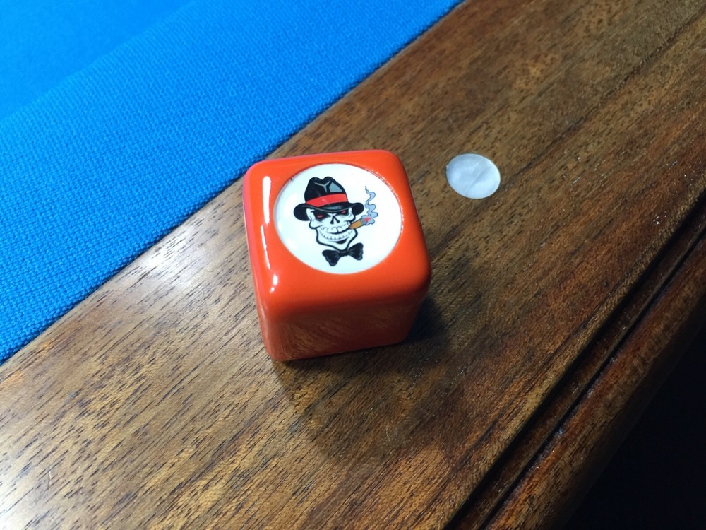 Skull Billiard Pool Cue Tip Chalk Holder Table Chalker