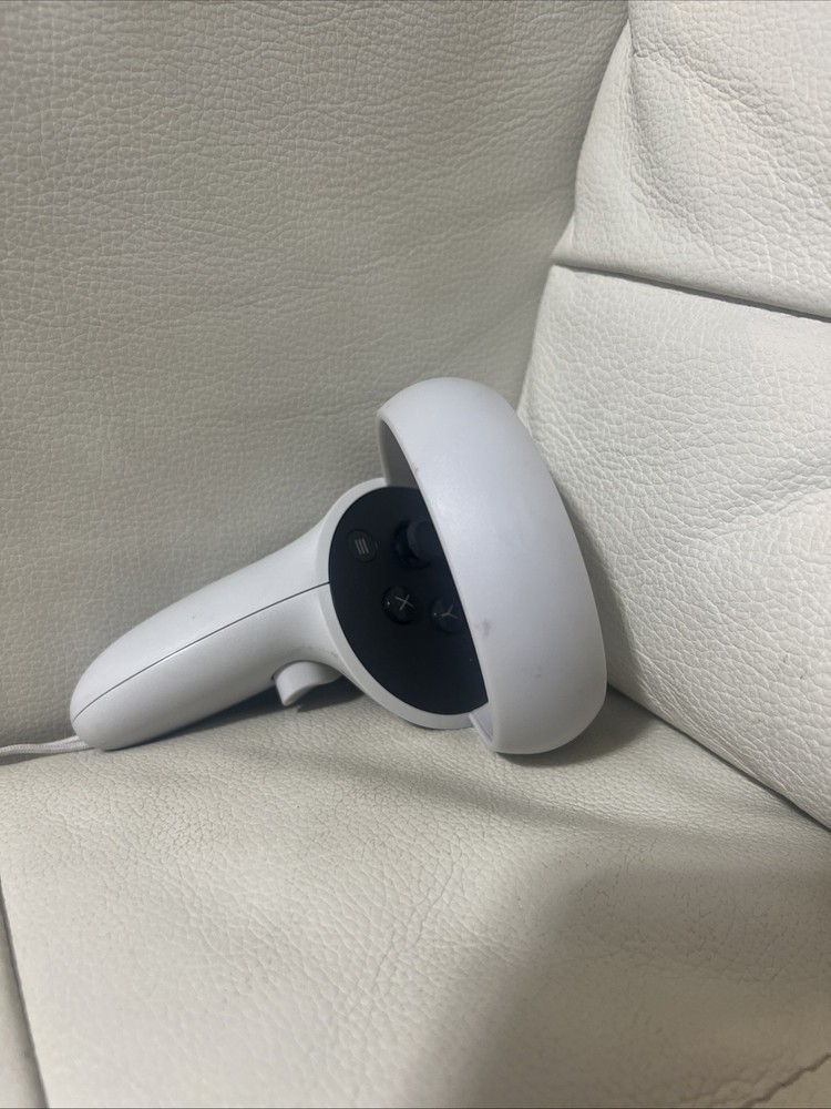 Genuine Meta Oculus Quest 2 VR - Left Controller Only Tested LX39EM