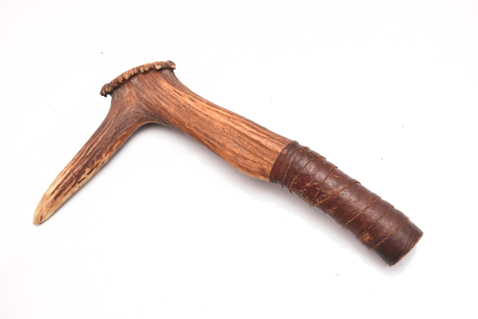 Antique Native American Indian Plains carved ANTLER war club Axe Weapon.