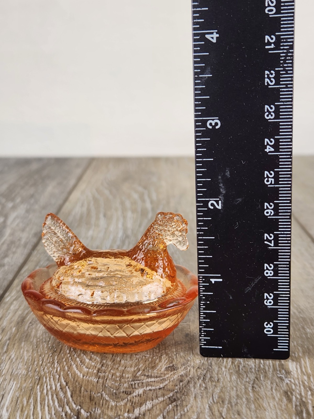 Peach Glass Mini Hen on Nest Covered Salt Cellar 2.5"