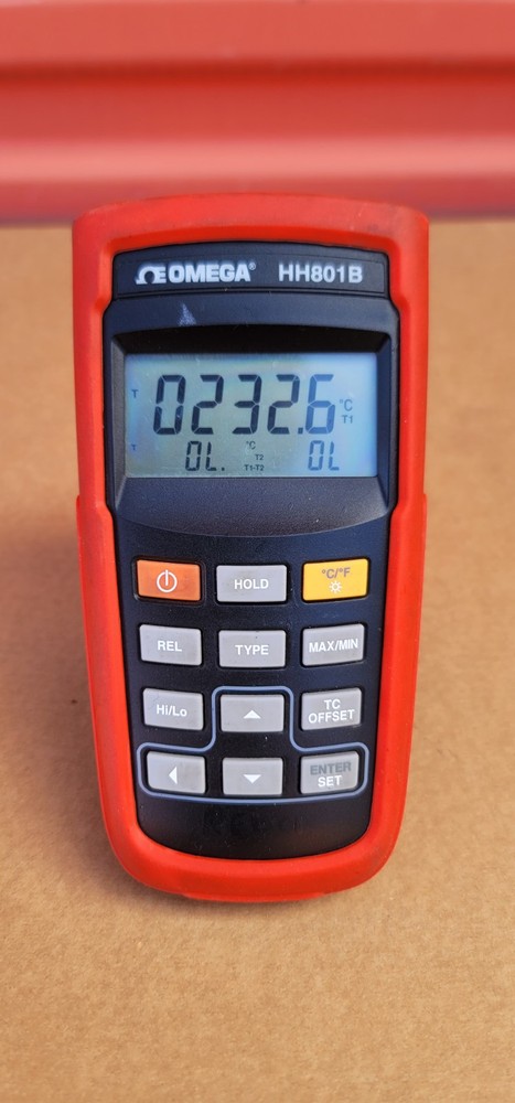 Omega HH801B Dual-Input Handheld Digital Thermometer