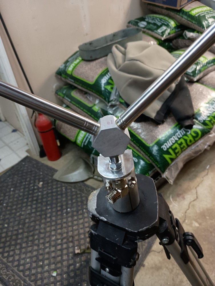 Dual Element Hex Antenna Mount.