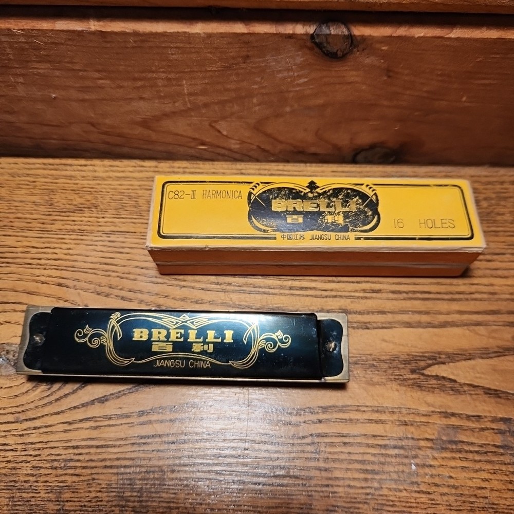 BRELLI 16 Hole HARMONICA C82-III With Box Vintage