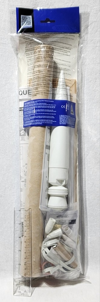 Conquest Flying Model Rocket Kit Estes #7230 Sealed