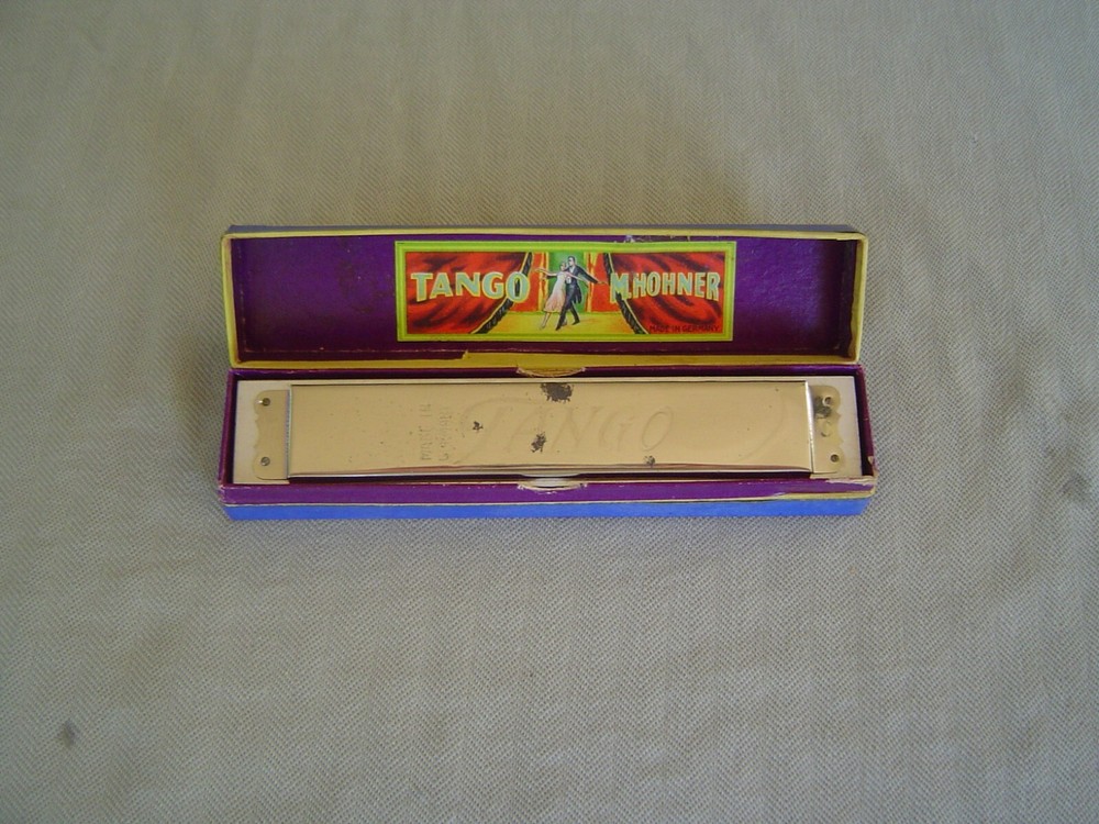 "TANGO" "C" SINGLE SIDED TREMELO HARMONICA BY M. HOHNER & NICE STORAGE BOX