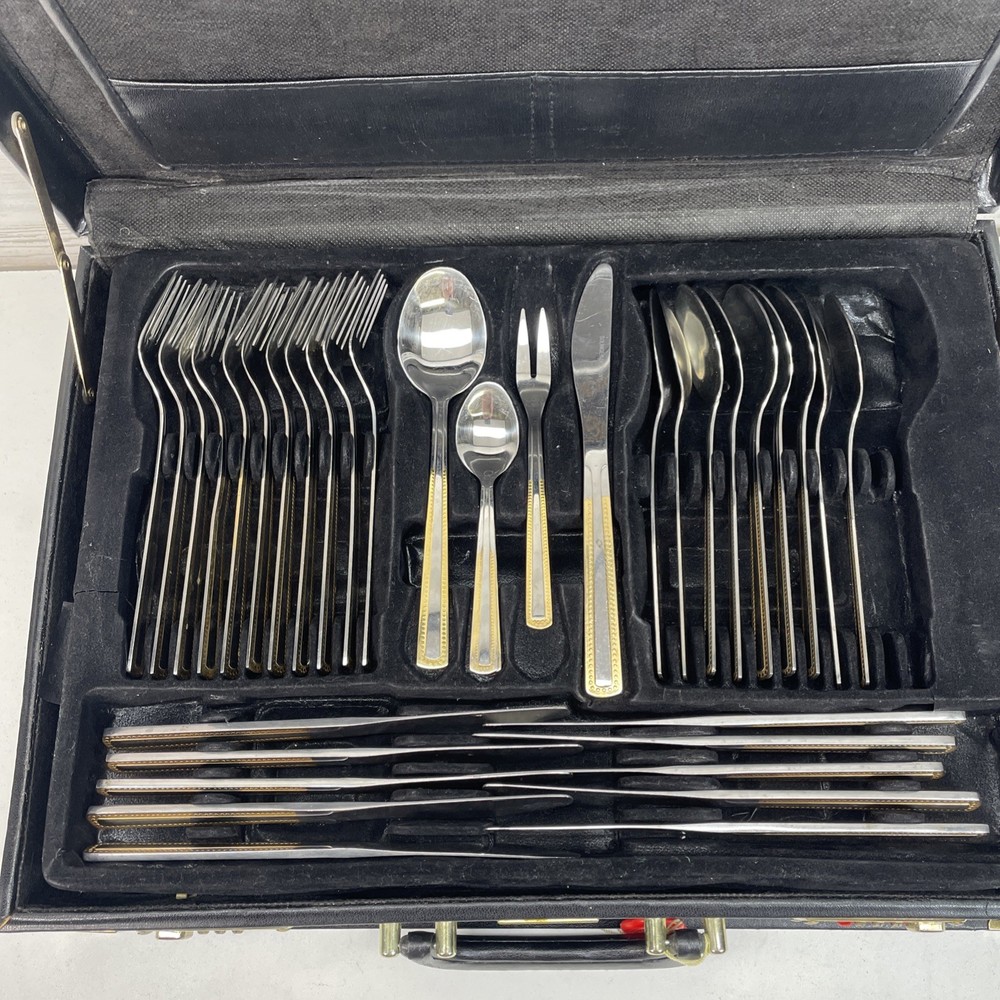 Solingen Silverware Germany 18/10 66 Piece Dinnerware Plus Case Incomplete
