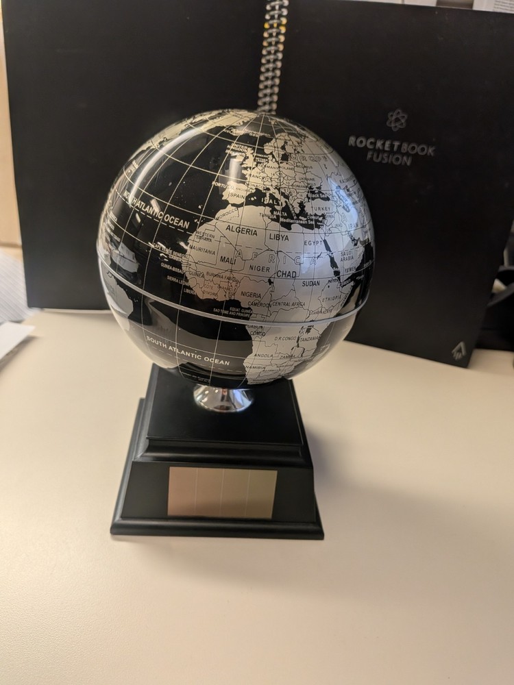 Things Remembered Solar Powered Globe Self Spinning With Black Base Silver Gold