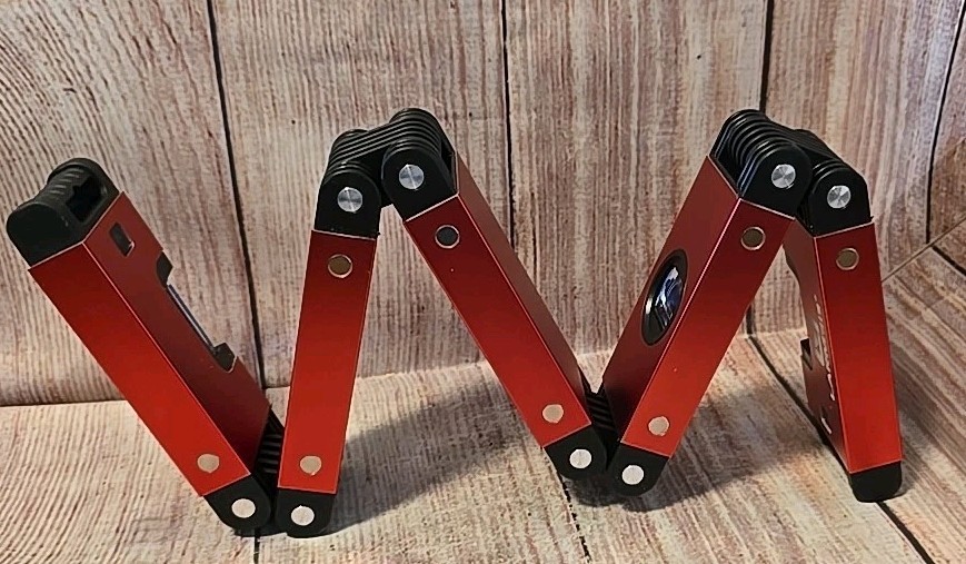 Multi-Function LARMEIL Foldable Level Measuring Tool, 28 Inch Folding Level