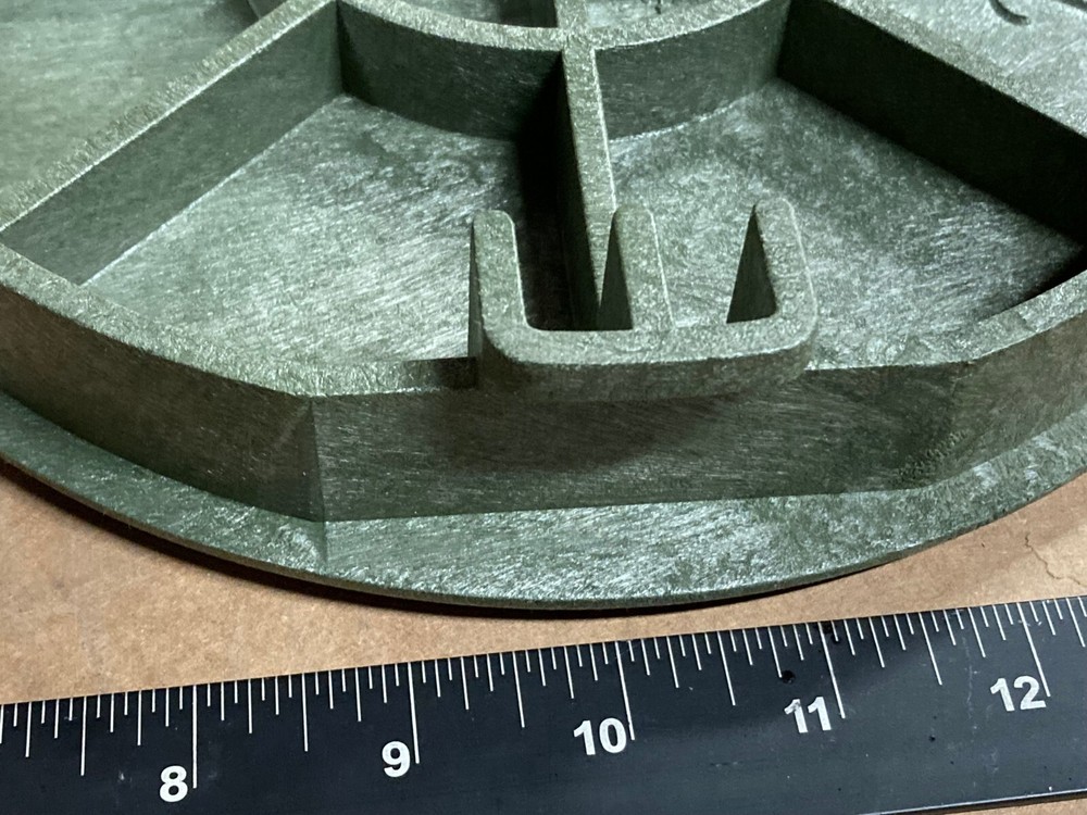 HUBBELL Pen-Cell Round Box Below Ground Box Cover