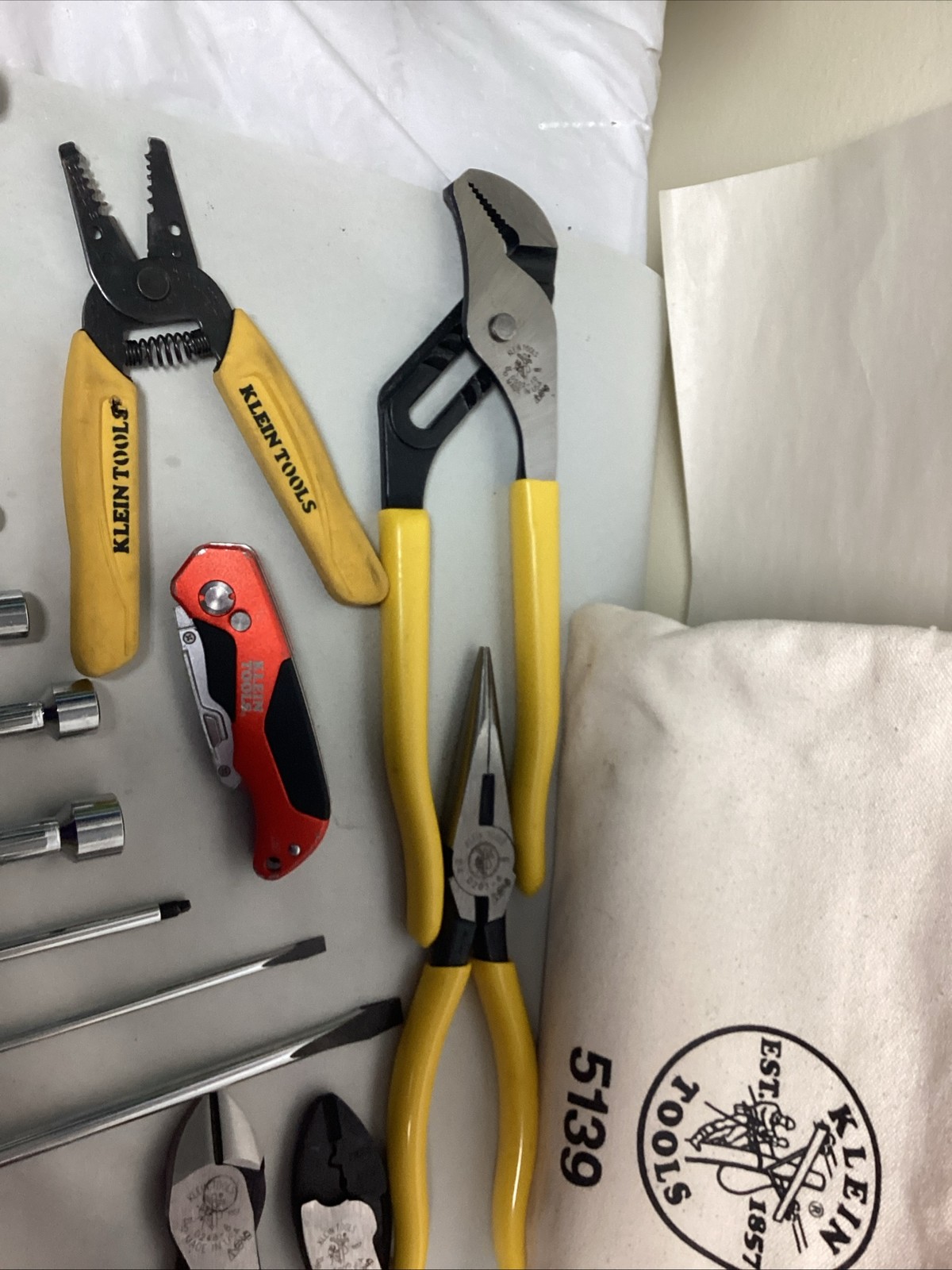 Lot of Electrician Klein Tools -Mixed Tools- Free Shipping