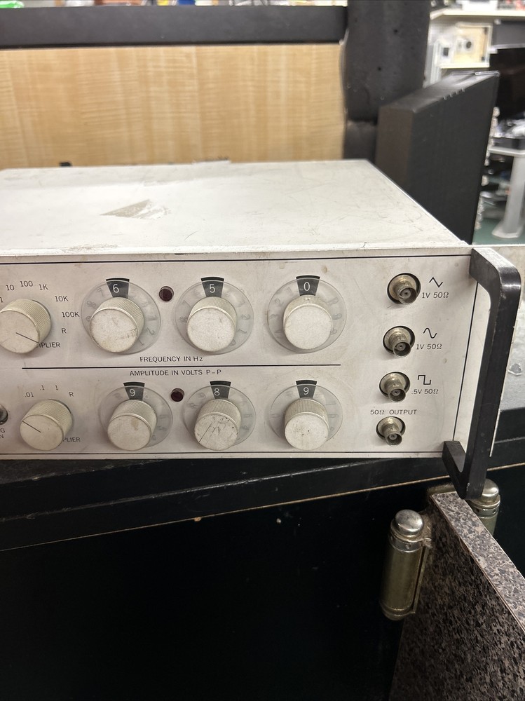 Wavetek Model 155 Programmable VCG
