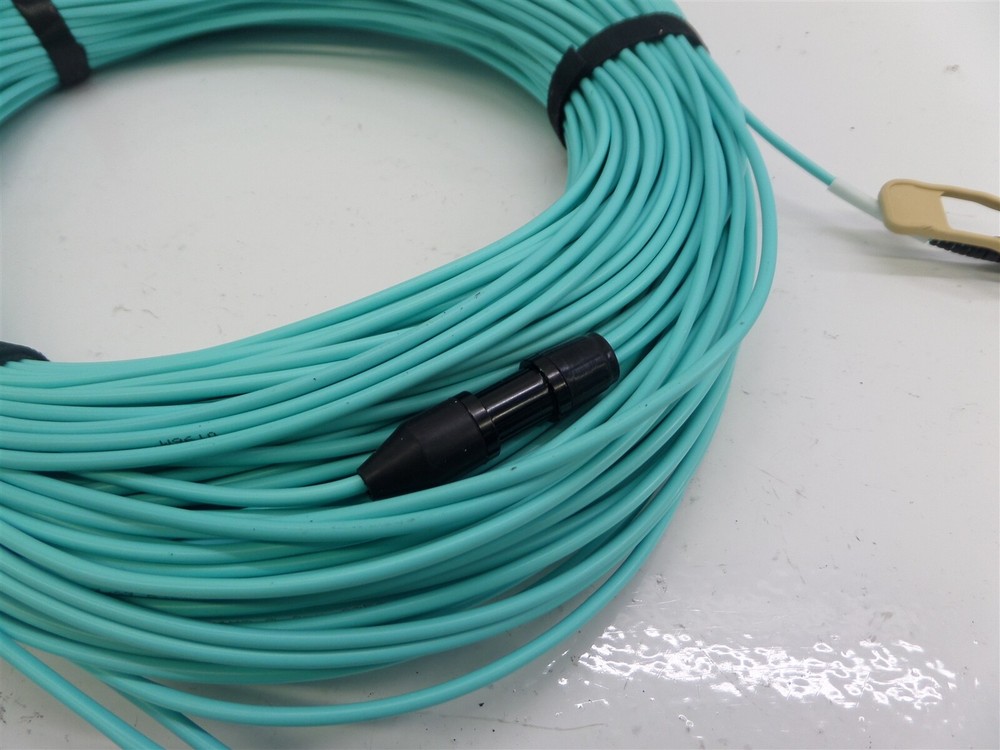 Hisense DEF8504-2CA0 Active Optical Cable - 100m