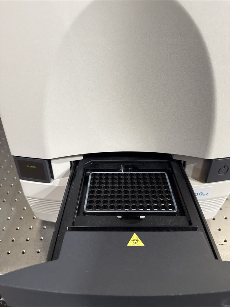 Abbott M2000-RT Molecular Analyzer Real-Time PCR System Applied Biosystems