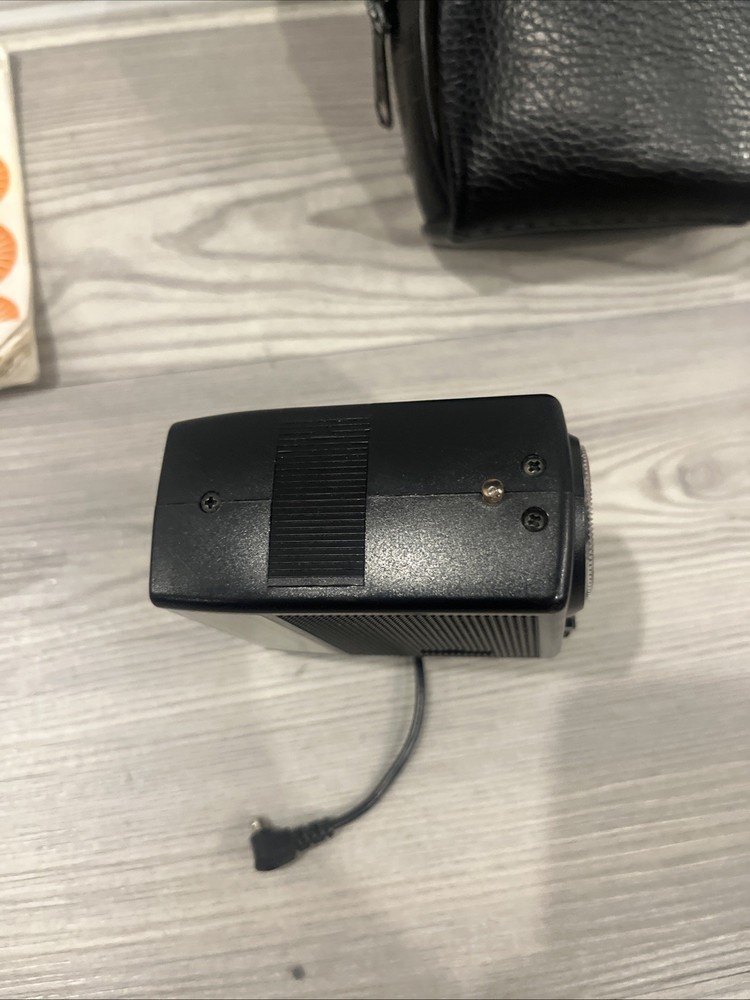 Vivitar Auto 252 Vintage Camera Flash Unit - Tested & Working