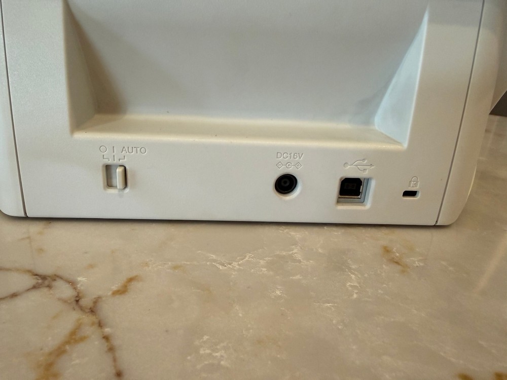 Canon imageFORMULA DR-2010C Document Scanner | USB | Windows Only | Powers On