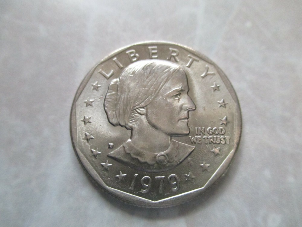 1979 D Susan B Anthony Dollar  **FREE SHIPPING**