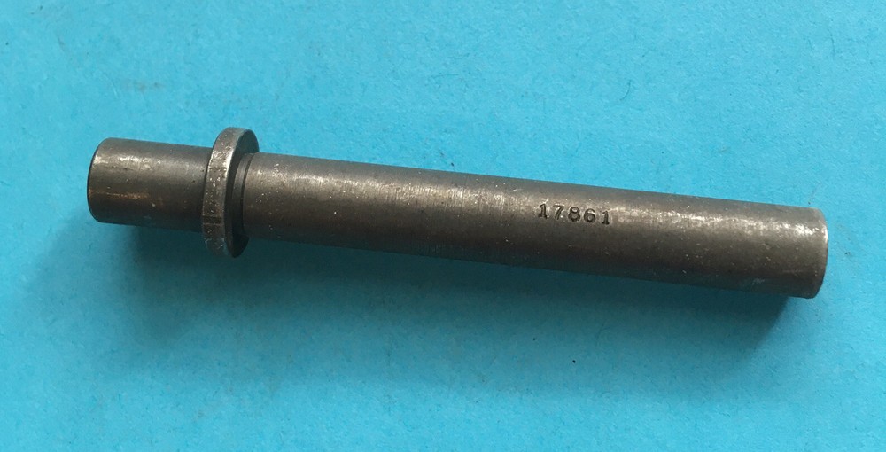 *NOS* 17861-SINGER-STOP STUD *FREE SHIPPING*
