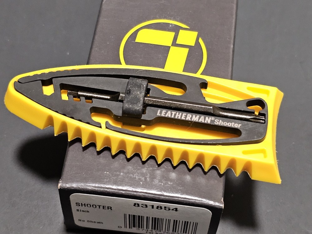 Leatherman Shooter Surfboard Wax Comb Multitool