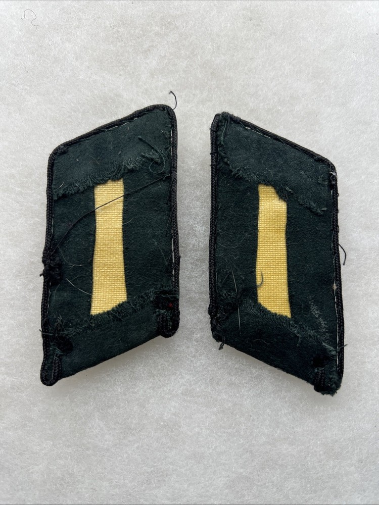 WW2 German Army Officer Collar Tab Set (EE73