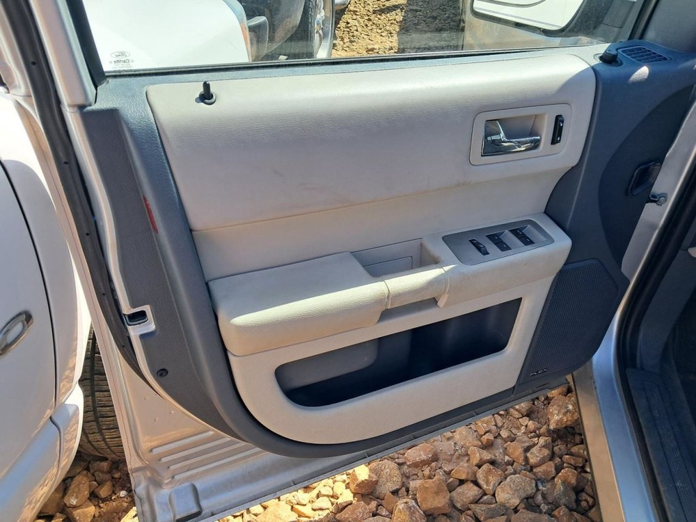 FLEX 2009 Glove Box 4812548