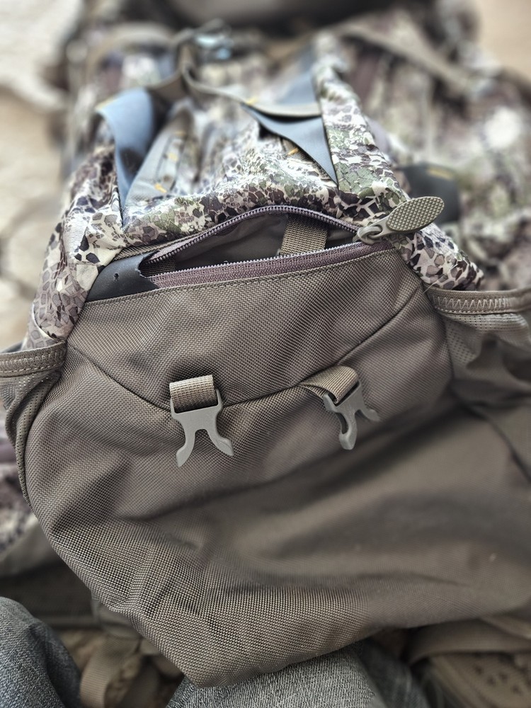 Badlands Sacrifice LS Backpack