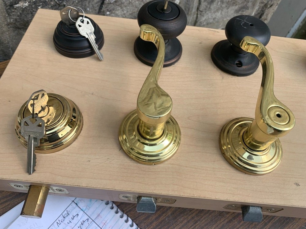 Kwik Set 3 Pack Main Front Entry Locking Keyed Dead Bolt Privacy & Hall & Closet