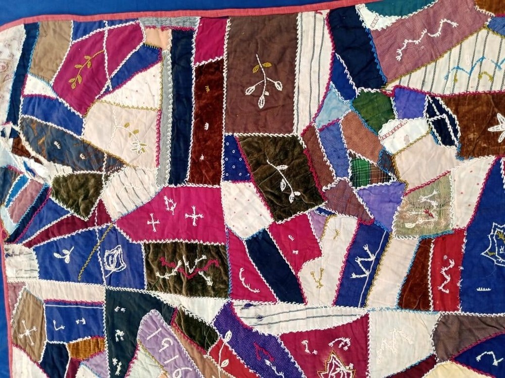 antique beautiful crazy handmade patchwork quilts it177