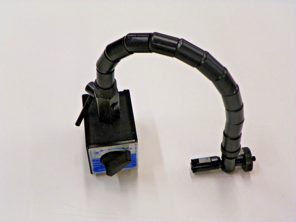 12" FLEXABLE ARM MAGNETIC BASE B263