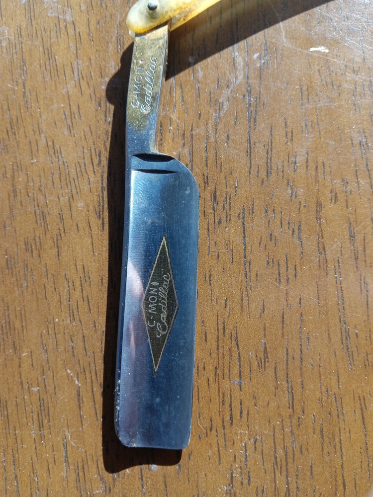 c-mon cadillac straight razor