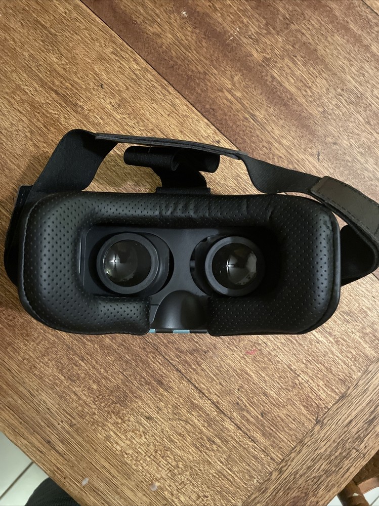 Utopia 360° Virtual Reality 3D Headset + Bluetooth Controller for smartphones