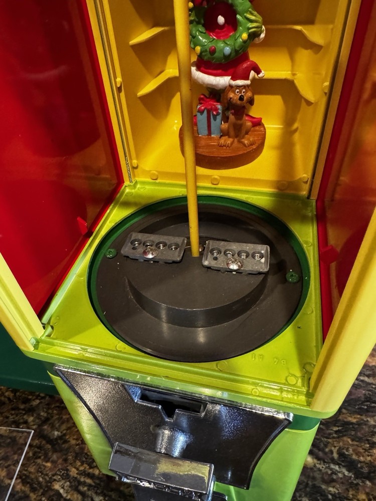 Grinch Gumball Candy Vending Machine