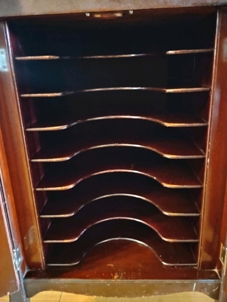 Victrola Talking Machine VV-XI-218629G