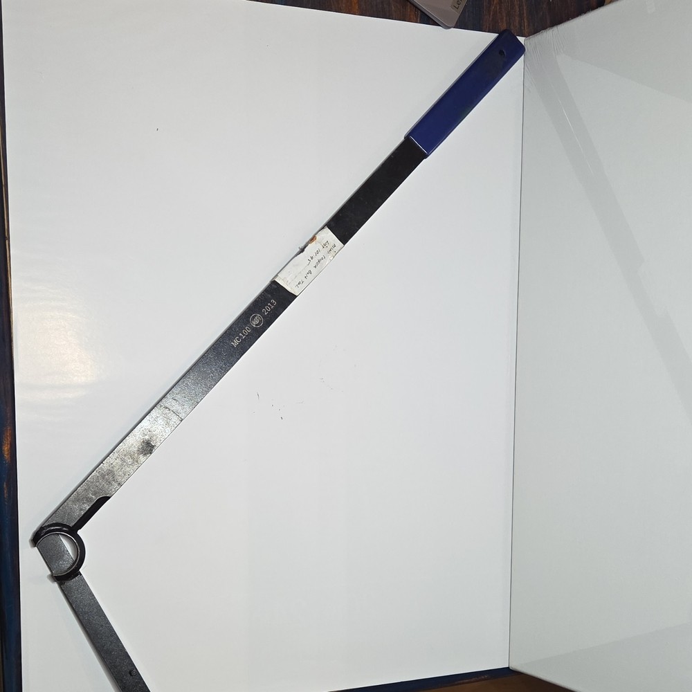 mc 100 ast  mini cooper belt tool.