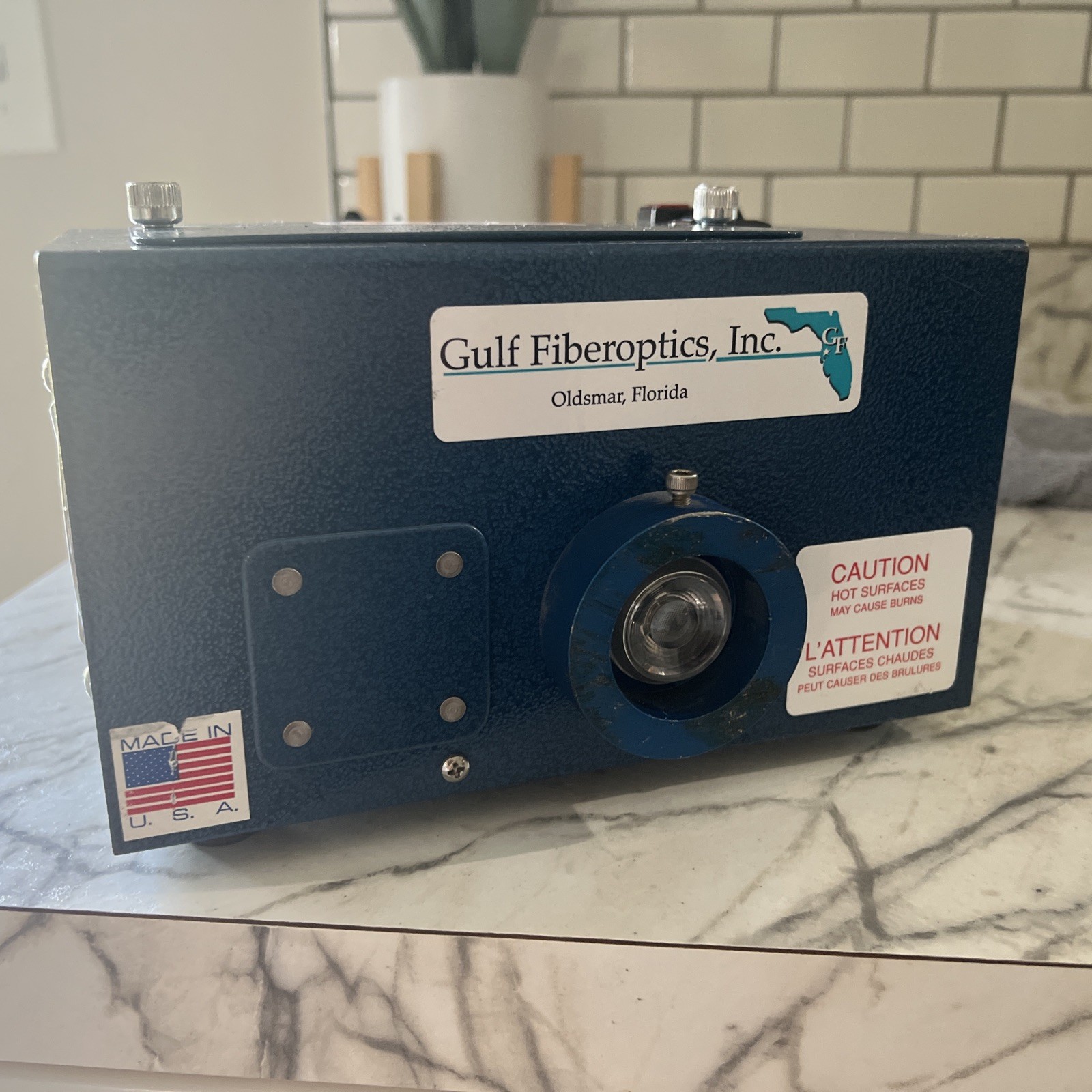 Gulf Fiberoptics Portable Lamp ; Model 100H031 ; 120 VAC 60 Hz voltage