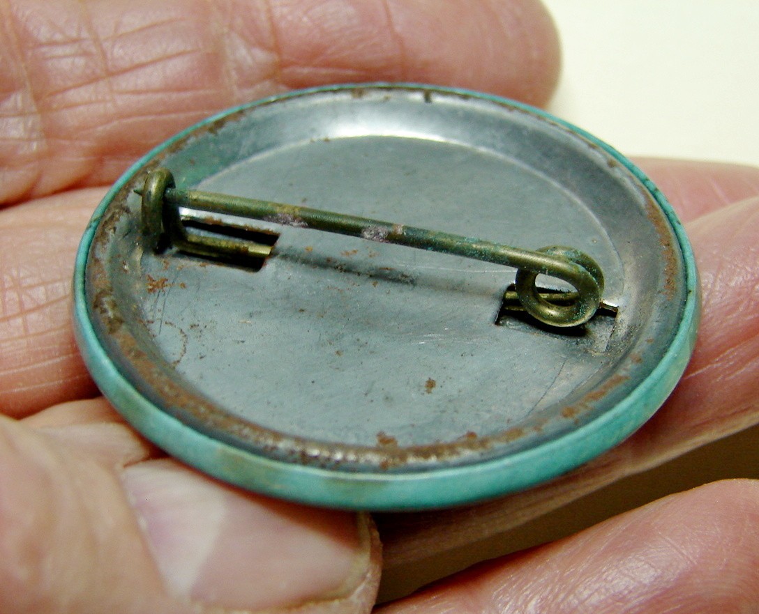 1940 NY State Conservation Departtment Hunting Fishing License Button Pinback