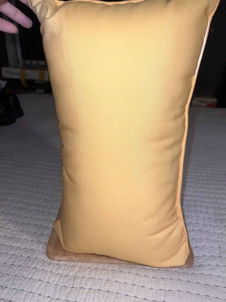 ALOHA GOLDEN PILLOW