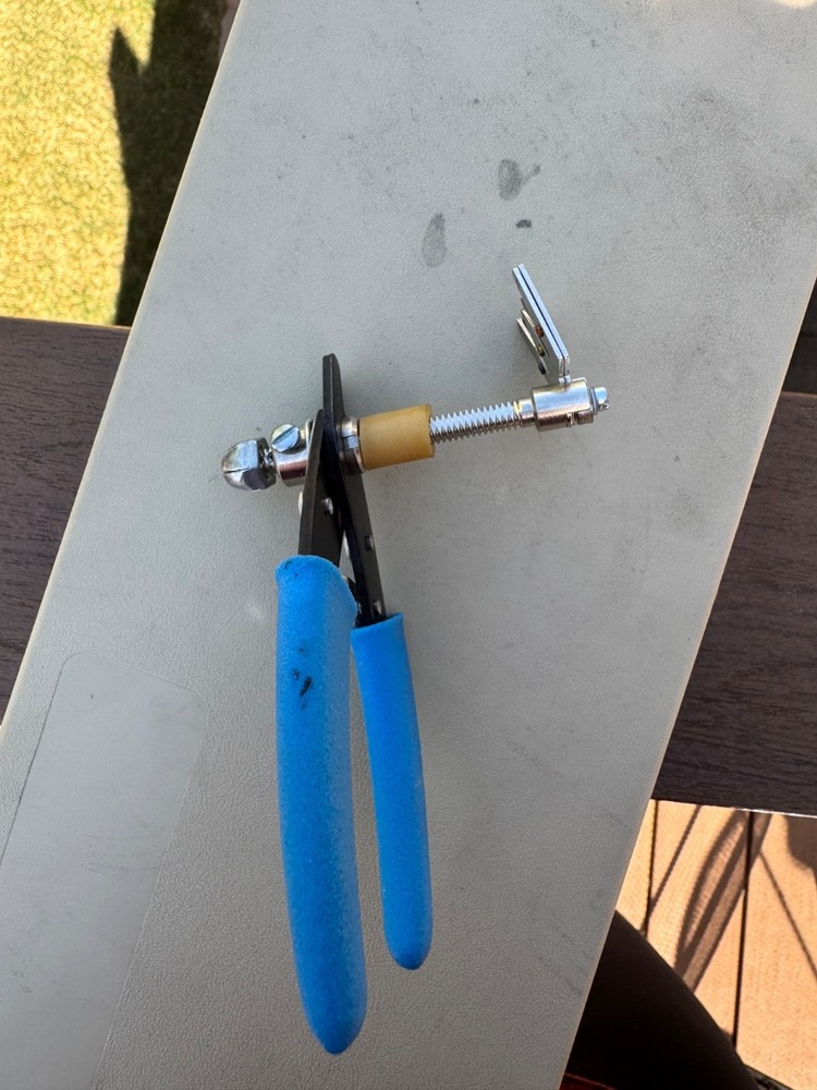 24/26 AWG wire wrap stripper, telecom protector field prep