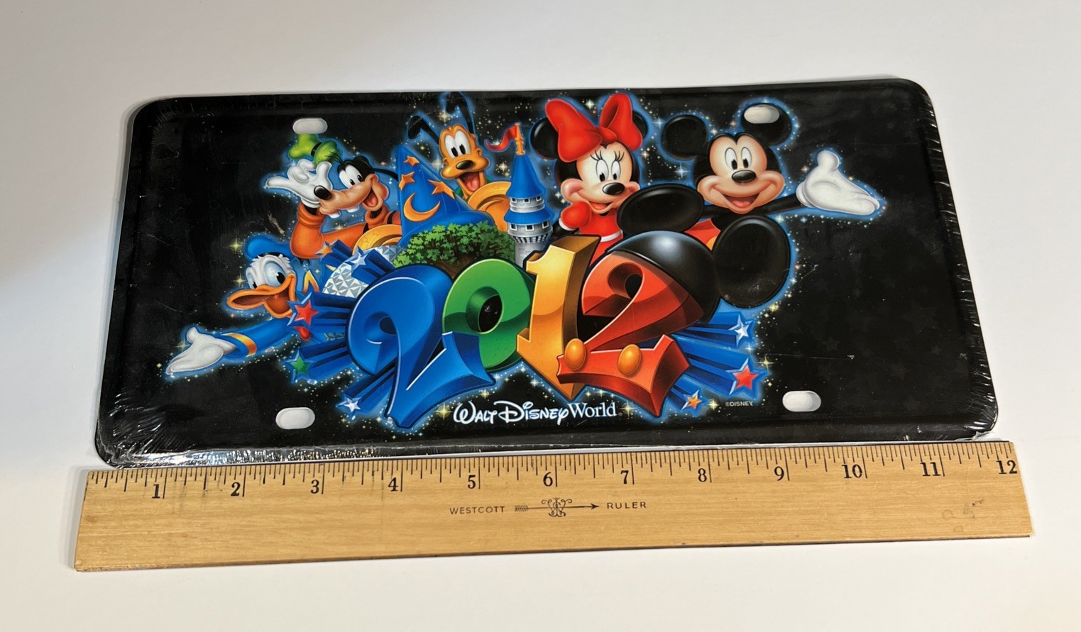 Walt Disney World 2012 License Plate Car Tag WDW Souvenir Mickey & Friends NIP