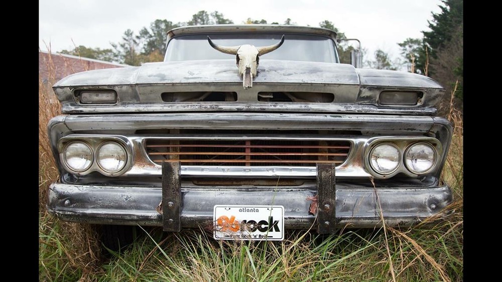 96 Rock Tag "Turn it UP!" - White Metal Tag