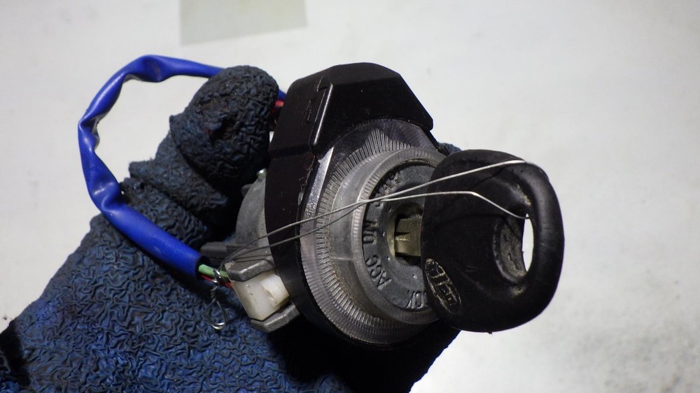 10 KIA OPTIMA Ignition W/Key