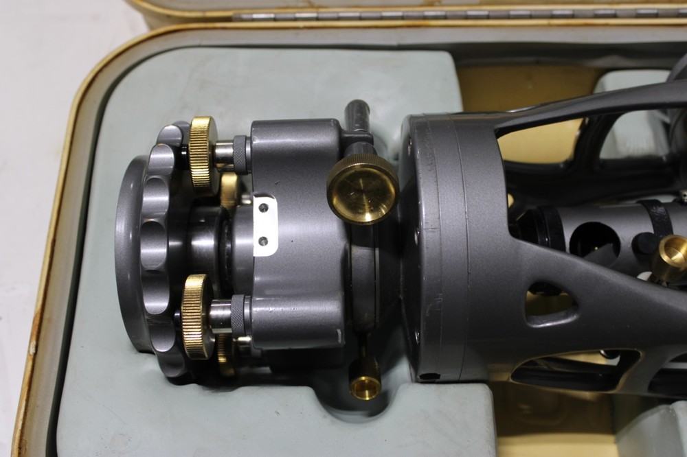 Brunson transit 76 WITH CASE