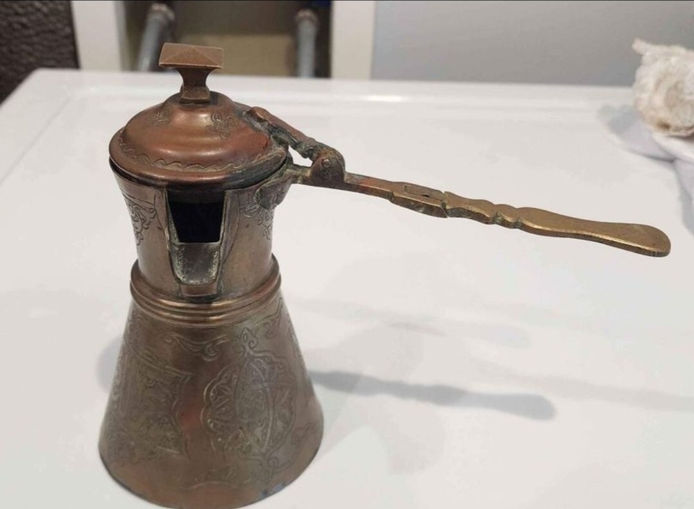 Vintage Brass Middle Eastern Arabic Coffee Tea Pot