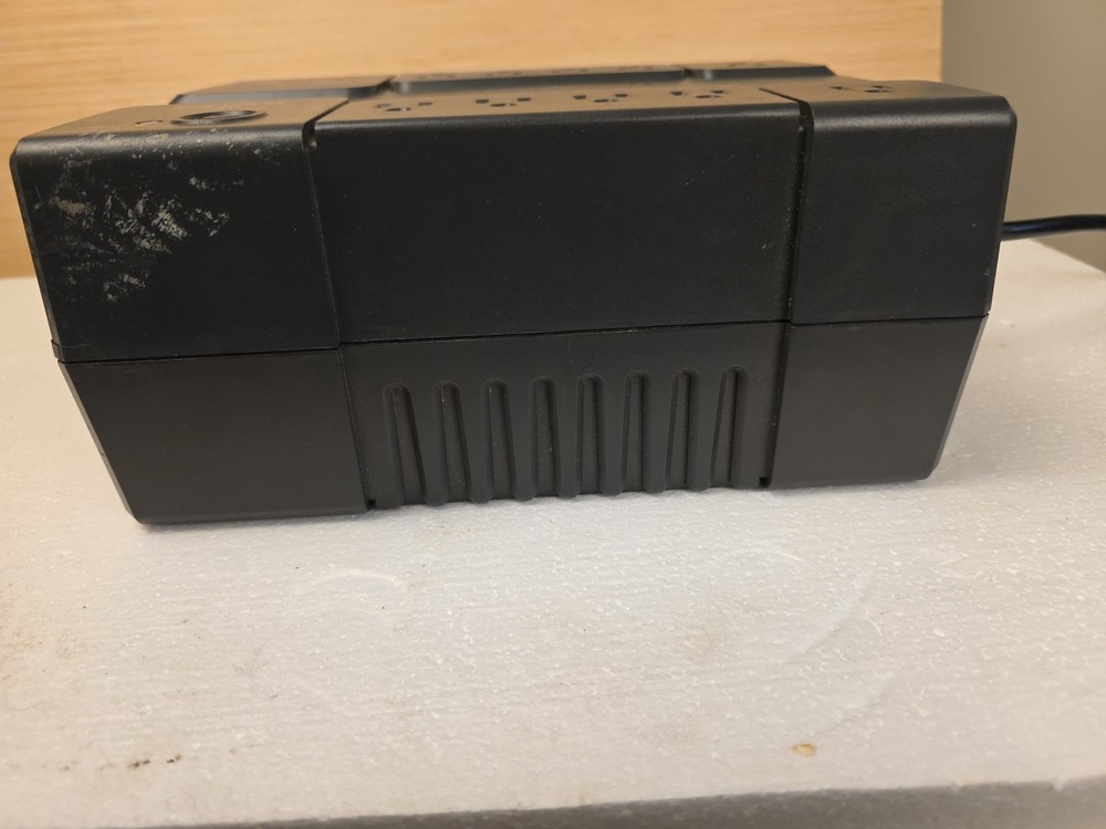 APC Battery Backup UPS ES 750