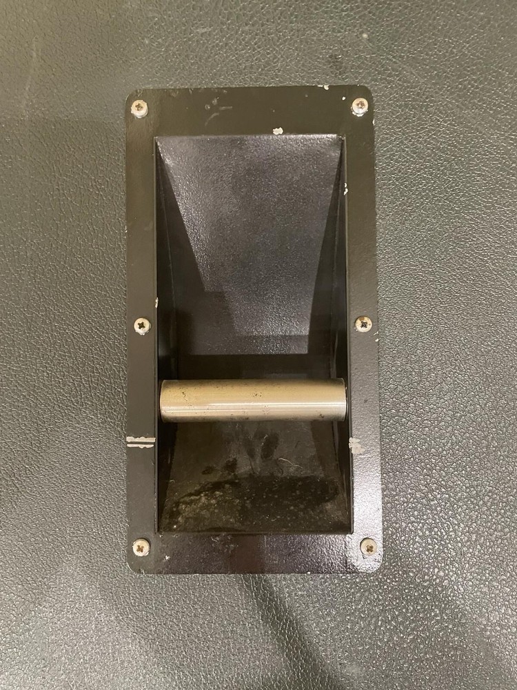 1068 MARSHALL BASKETWEAVE CAB (EMPTY!)