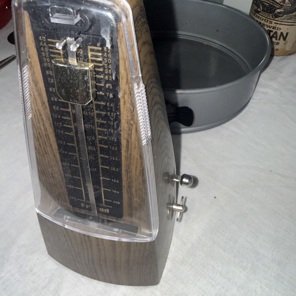 FLEOR LIGHT TEAK METRONOME