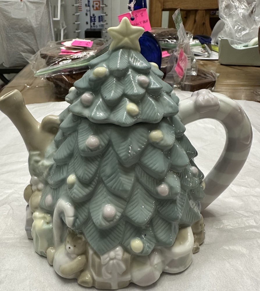 Christmas Tree Tea Pot By Lennox